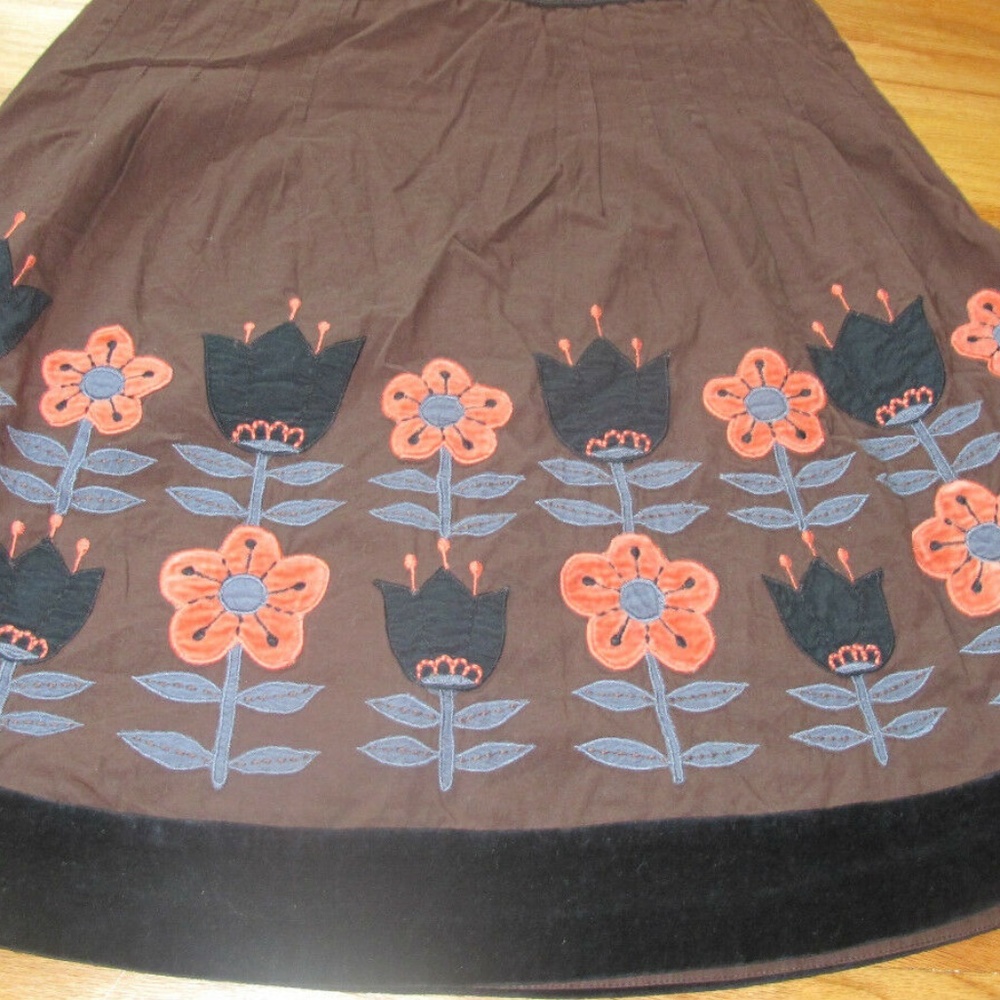 Anthropologie Lithe Backyard Garden Embroidered